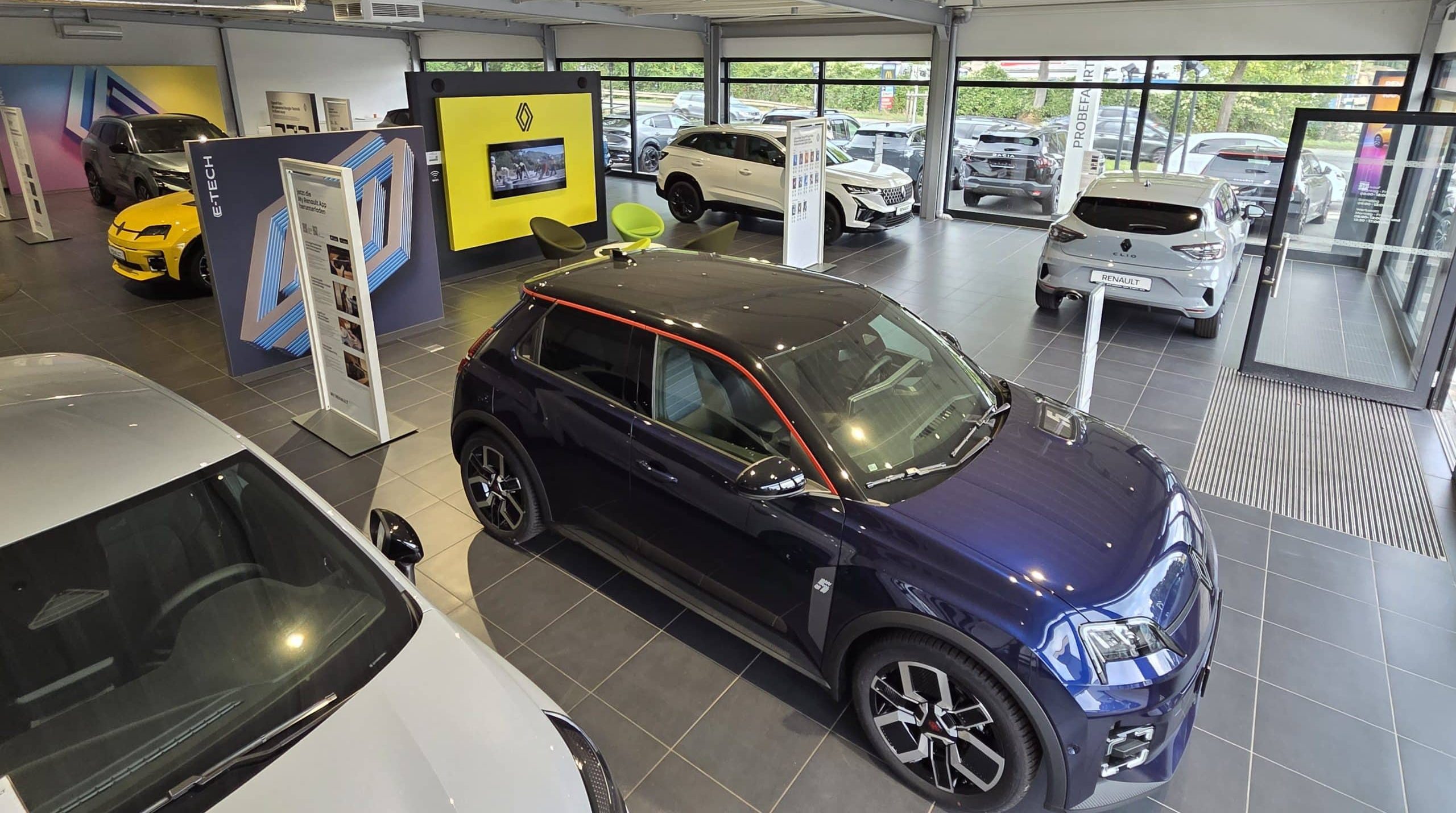 Modern. Kompetent. Renault.